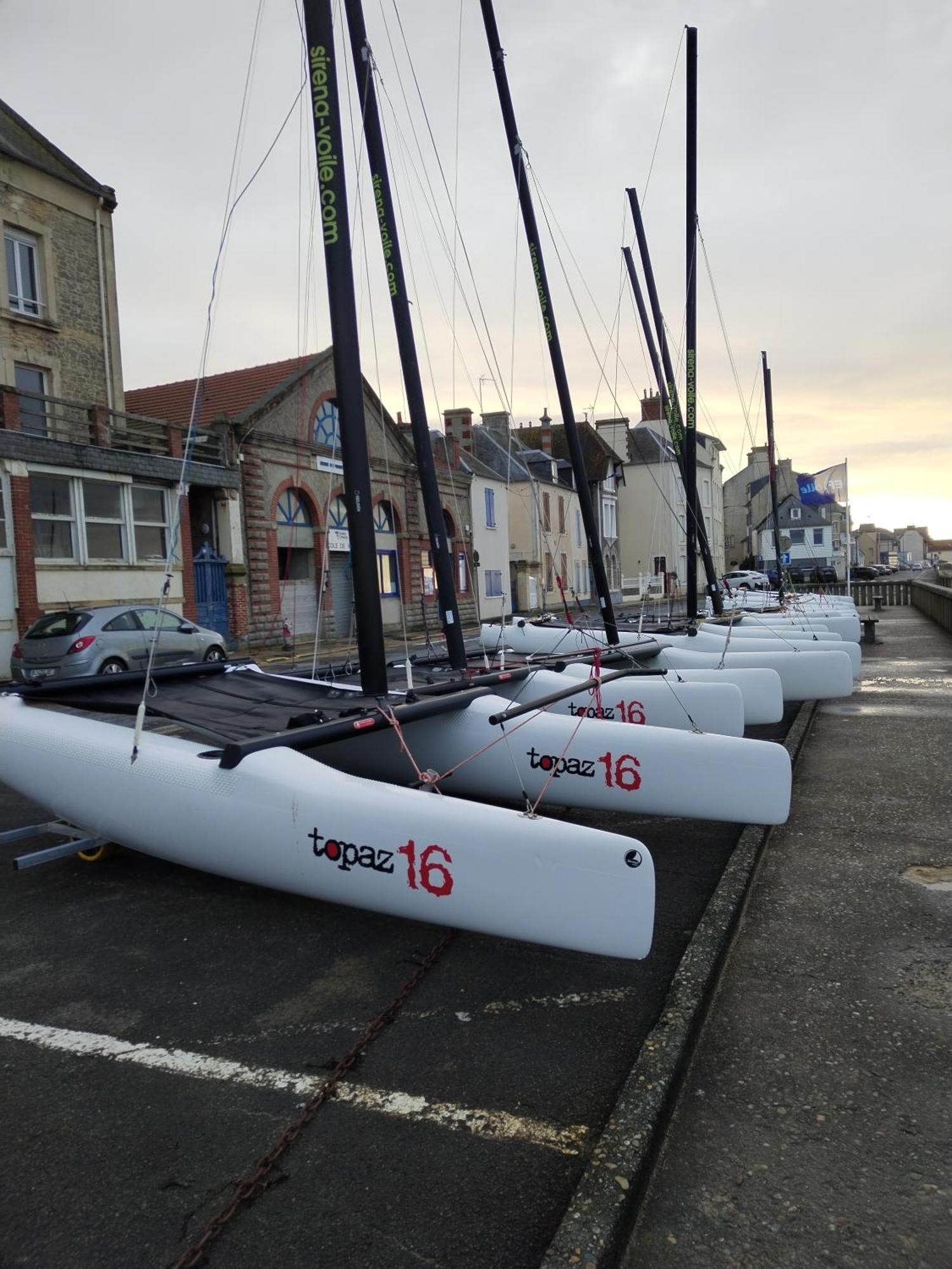 Liberation Classe 3 Etoiles Grandcamp-Maisy Exterior foto
